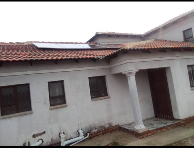 4 BEDROOM HOUSE FOR SALE IN VAALOEWER